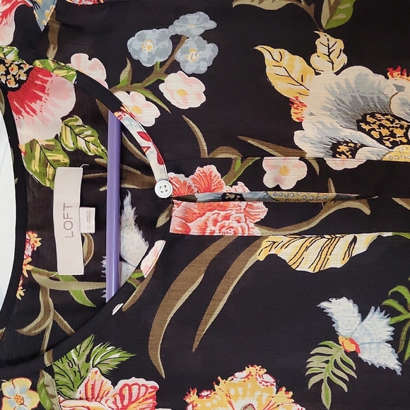 Loft Size Small Blouse - Picture 2 of 4